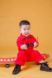 -小熊维尼高端儿童摄影(福田新洲店)
