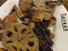 -老鼎万春卤菜(鹭湖宫8区店)