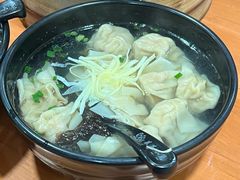 -莱莱小笼·乔艾