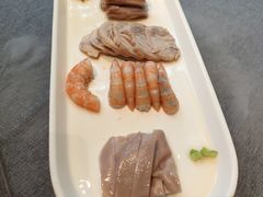 -HOMES上海本帮菜(襄阳公园店)
