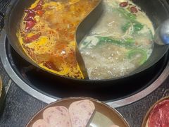 -冯校长老火锅(中联广场店)