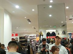 -优衣库(青岛万象城店)