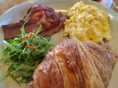 可颂鸡蛋培根-The Workshop Coffee