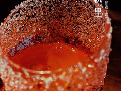 烈焰红唇-胡桃里音乐酒馆(环亚凯瑟琳广场店)