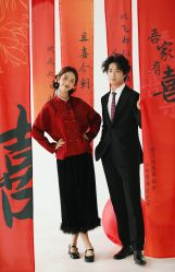 -喜爱高定婚纱摄影
