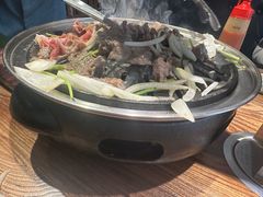 -明洞阿姨·韩式酱蟹烤肉·创意料理(三元桥店)