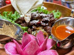 酸萝卜炒牦牛肉-吉祥圣雪藏餐