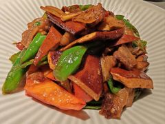 土猪肉炒五香片-徽韵人家·传承正宗徽菜(牡丹园店)