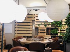 大堂-日进一片海.生腌海鲜火锅.宵夜烧烤(三里屯总店)