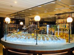 面包甜点陈列柜-壳里西餐厅Coquille Seafood Bistro(蒙自路店)