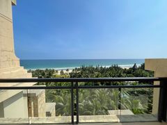 -海南清水湾莱佛士酒店