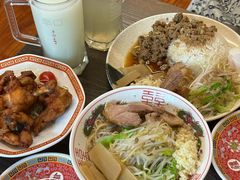 -拉面莊夢語＆中华料理八椿