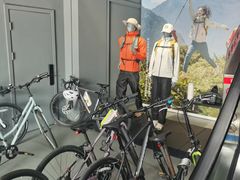 -迪卡侬(西三旗店)