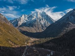 -亚拉雪山风景区