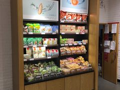 -良品铺子(五角场万达店)