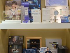 -美式眼镜·授权蔡司.依视路.尼康.豪雅.明月(人民广场店)