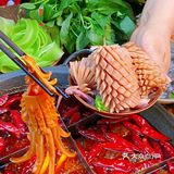来到铜元局找朋友耍，带我打卡一家最重庆味道的火锅