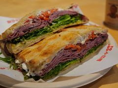 小红帽三明治-OUR Bakery(中海环宇荟店)