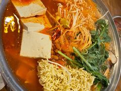 部队火锅-富乐满韩国正宗炸鸡韩国料理(虹泉路店)