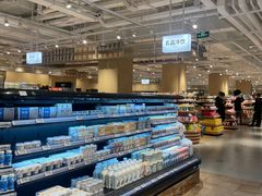 面包甜点陈列柜-七鲜超市(瑞虹天地太阳宫店)