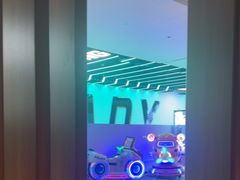 -涨巢·潮玩水疗局