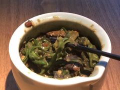 擂辣椒皮蛋-沅江水·湖南家宴(南村万博长隆商圈店)