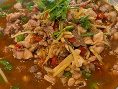 -兔行天下-鸿鹤鲜锅兔(中海国际店)