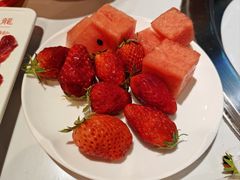 自助水果小菜-周记潮汕牛肉·小龙虾烧烤(九亭金地广场店)
