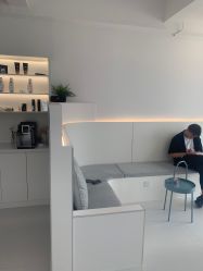 -Hello Lady发型设计