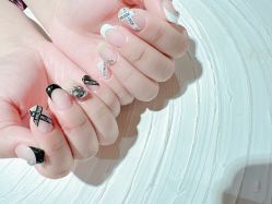 -沫儿·美甲美睫·半永久·皮肤管理