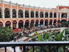 -佛罗伦萨小镇广佛名品奥特莱斯(疏港路店)