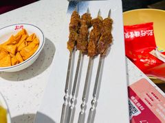 烤羊肉串-三人行骨头王火锅(长寿店)