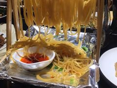 -东口码头·烧鸽子·鱼头泡饼·地方菜(金鹰悦城店)