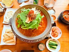 -喇喇排骨火锅·传统韩式脊骨汤(望京西园总店)