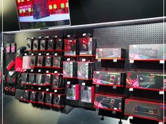 -ROG玩家国度(美罗城店)