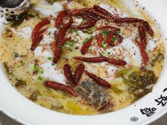 -江渔儿酸菜鱼·拔草餐厅(虎门君乐汇店)