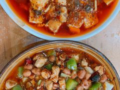 宫爆-雷祖芳老妈蹄花店