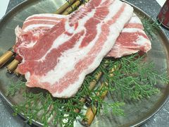 -草家酱蟹炭火烤肉店(珲春南路二店)