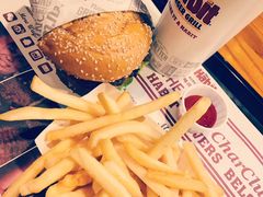 -The Habit Burger Grill 哈比特汉堡(复兴soho店)