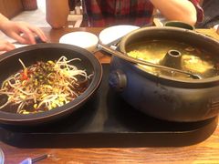 云南经典汽锅鸡-云海肴·汽锅鸡·云南菜(苏州中心店)