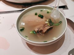 -黄记煌三汁焖锅(新佳丽江汉路店)