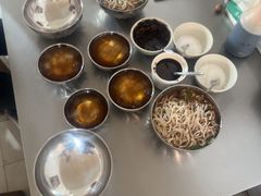 -正宗杨记普洱酸醋米线(总店)