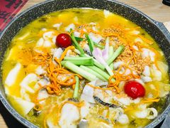 -山城外·非遗酸菜鱼(蜀都万达店)