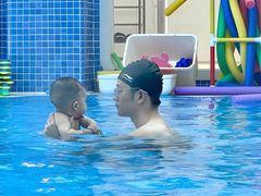 -戊辰亲子游泳俱乐部