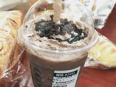 熔岩黑巧摩卡星冰乐-星巴克(兰州国芳百货店)