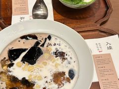 -RUXU入续糖水铺与包(卓悦中心店)