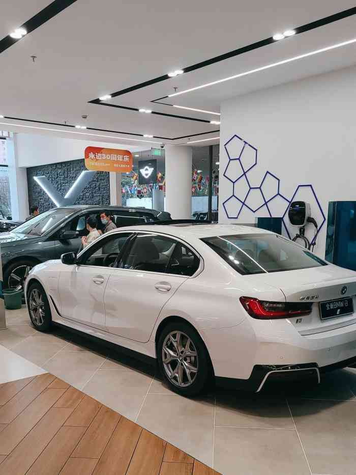 宝诚中环上海宝马5s店-"真心售后服务极差,设施破旧.从此拉黑,再.