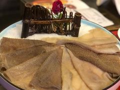 极品翻江鲜毛肚-小龙翻大江文化火锅(宽窄店)