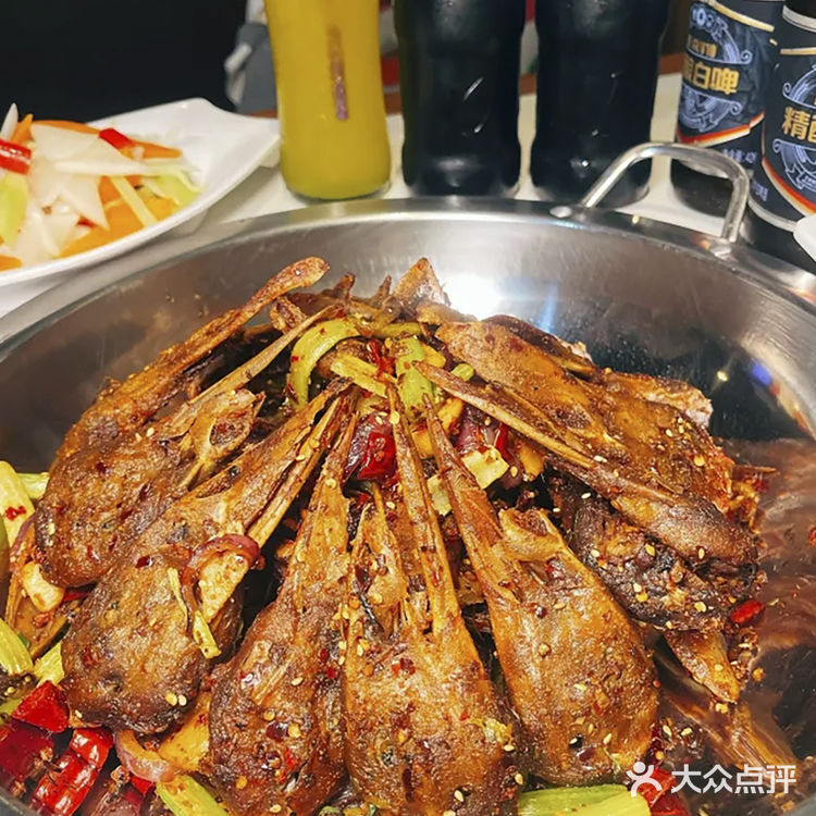 😋【干锅鸭头，绝对是味蕾的巅峰享受】🔝