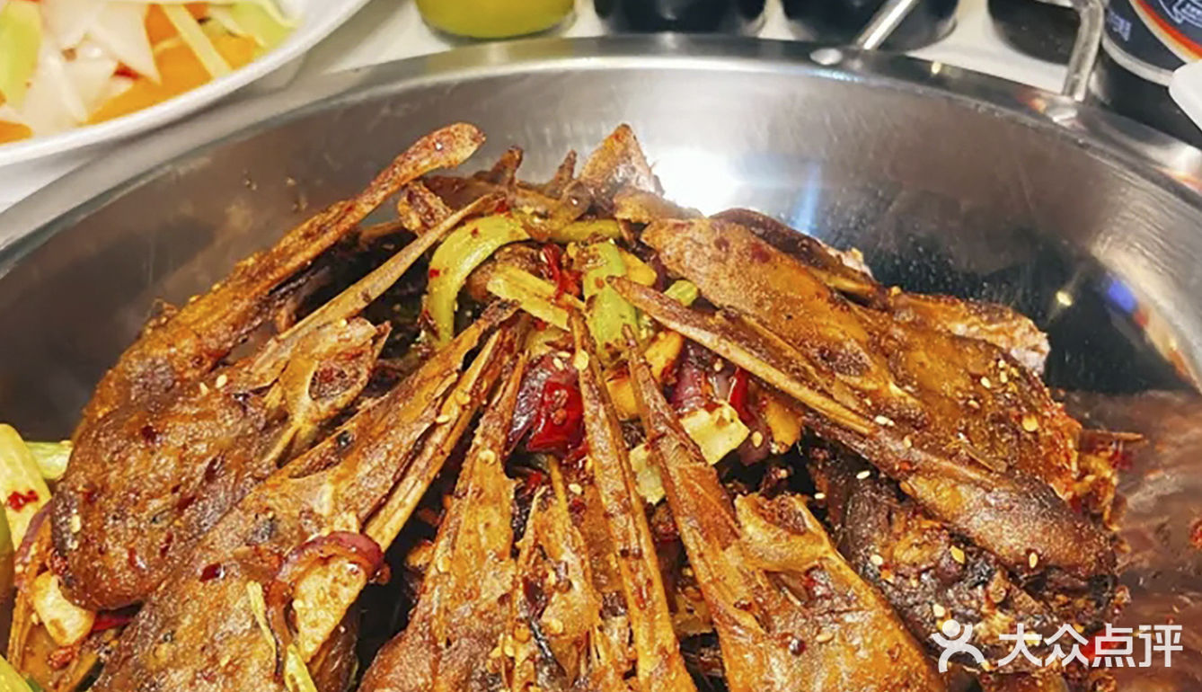 😋【干锅鸭头，绝对是味蕾的巅峰享受】🔝